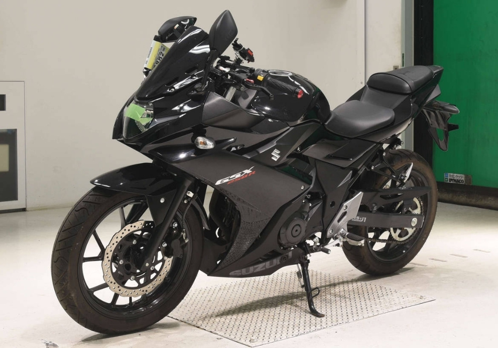 Купить Мотоцикл Suzuki GSX250R 2017 Пробег: 708 км в АртМото