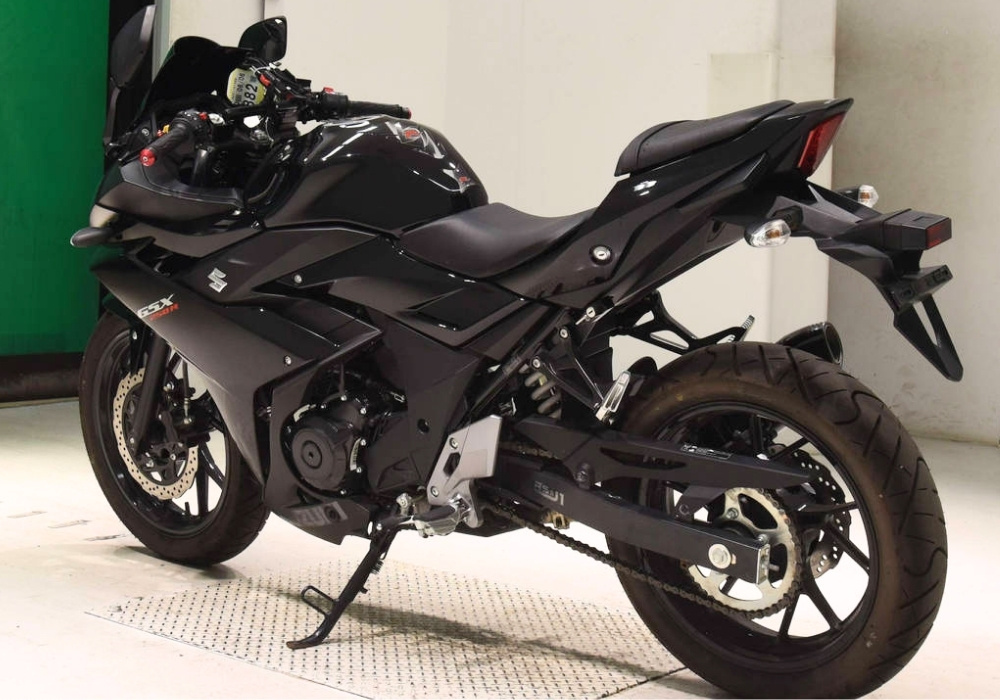 Купить Мотоцикл Suzuki GSX250R 2017 Пробег: 708 км в АртМото Купить Мотоцикл Suzuki GSX250R 2017 Пробег: 708 км в АртМото