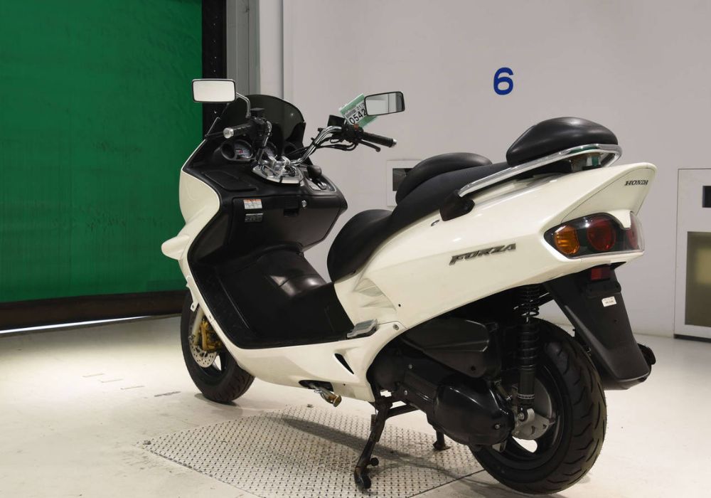 Купить Макси-скутер Honda FORZA 250 MF06 2003 Пробег: 476 км по