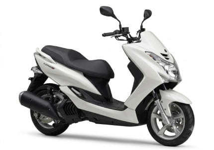 Максі-Скутер Yamaha Majesty 155 SG28J 2013 Пробіг: 10 058 км Максі-Скутер Yamaha Majesty 155 SG28J 2013 Пробіг: 10 058 км